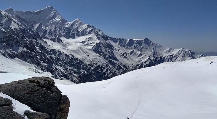 SACH PASS TREK